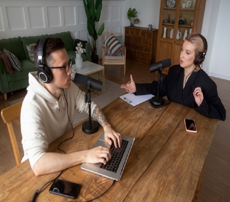 How Businesses Are Using Voice Cloning AI for Customer Support
